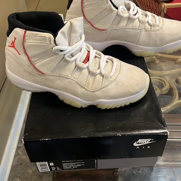 Air Jordan 11 Retro Size 8 Mens - Picture 5 of 5